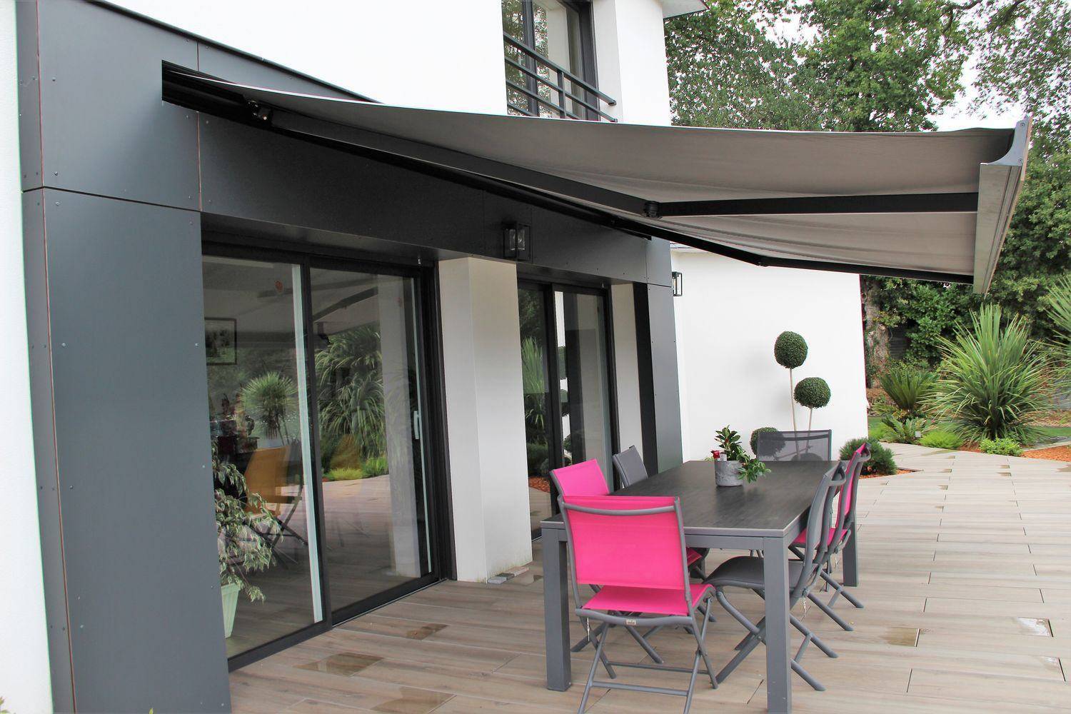 Store banne encastrable LA MENUIS' Morbihan Pontivy Store banne encastrable LA MENUIS' Morbihan Pontivy