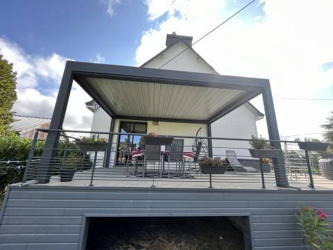 Pergola bioclimatique alu LA MENUIS' Morbihan Pontivy