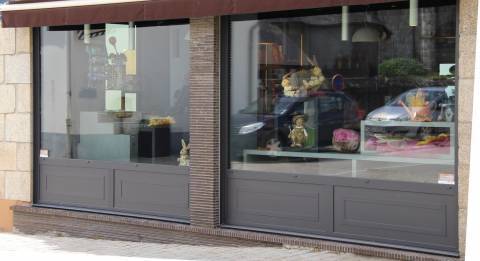 Vitrine aluminium magasin