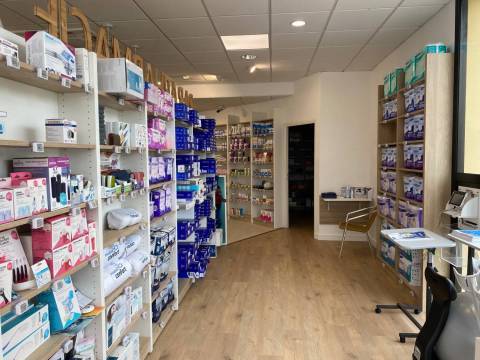 Agencement de pharmacie à Noyal-Pontivy | La Menuis'